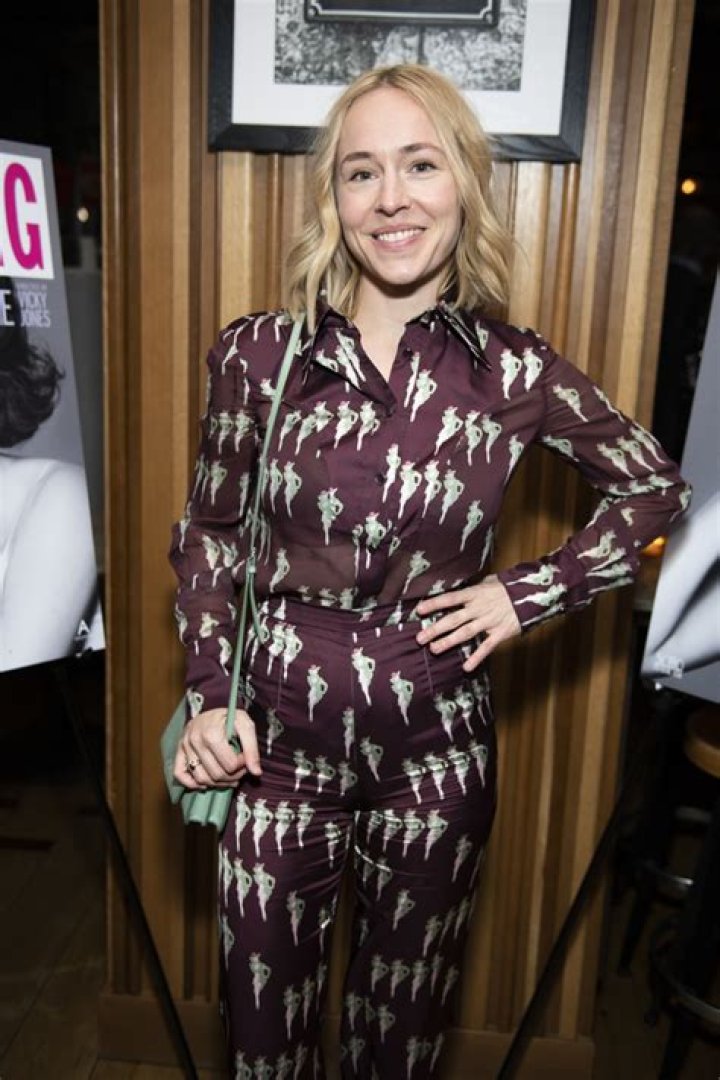 Sarah Goldberg - Bio, Age, Wiki, Facts and Family
