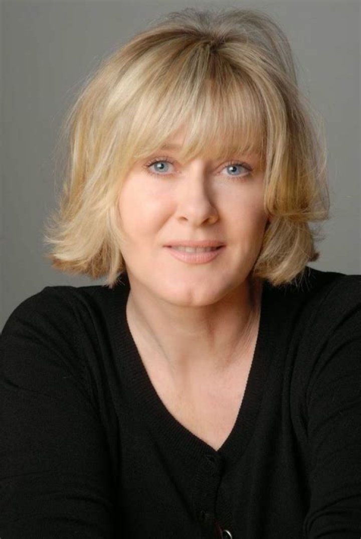 Sarah Lancashire - Bio, Age, Wiki, Facts and Family