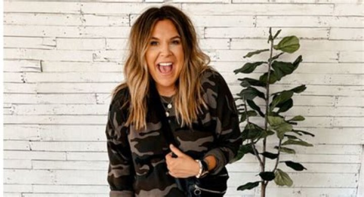 Sarah Phoenix (dancer) - Wikipedia, Age, Net Worth, Biography , Spotify, TikTok, Facebook, Facts and Family