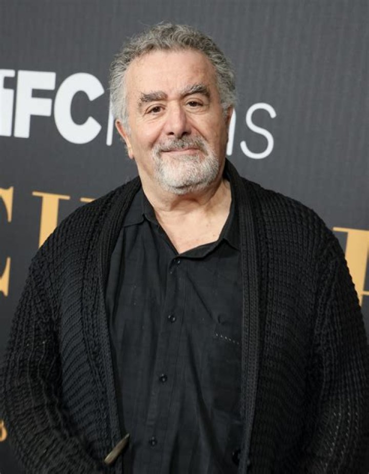 Saul Rubinek - Bio, Age, height, Wiki, Facts and Family