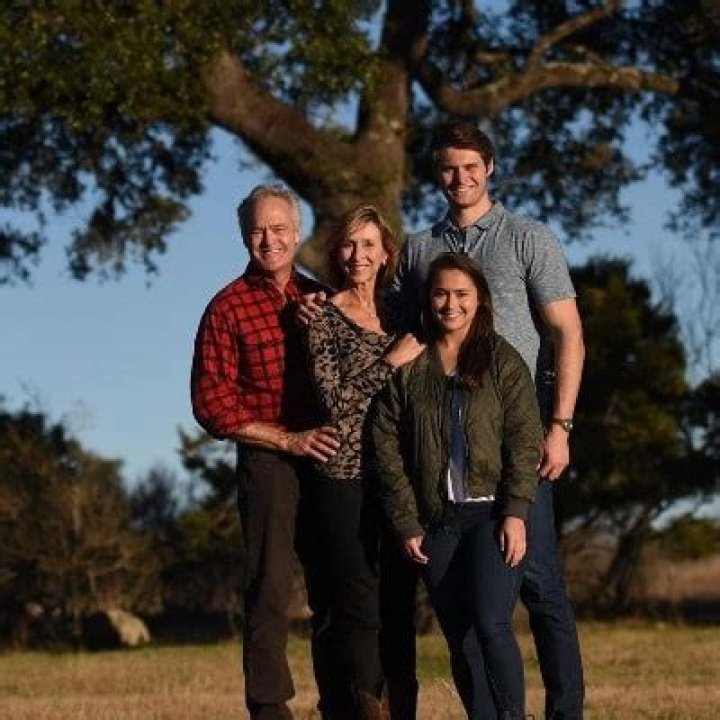Scott Pelley - Bio, Age, Wiki, Facts and Family