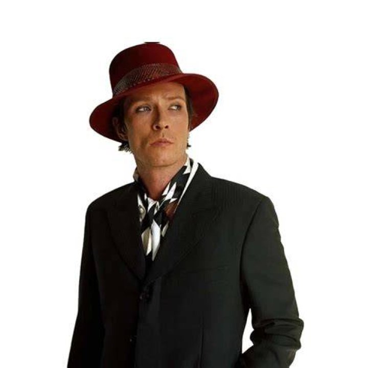 Scott Weiland - Bio, Age, net worth, height, Wiki, Facts and Family