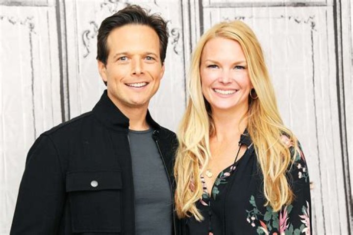 Scott Wolf - Bio, Age, net worth, siblings, height, Wiki, Facts and Family