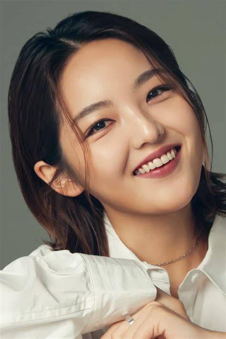 Seo Shin-ae: TV Actress Detailed Bio, Age, Birthday, & Height Insights and more