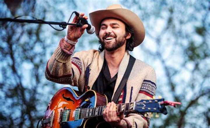 Shakey Graves - Bio, Age, Wiki, Facts and Family