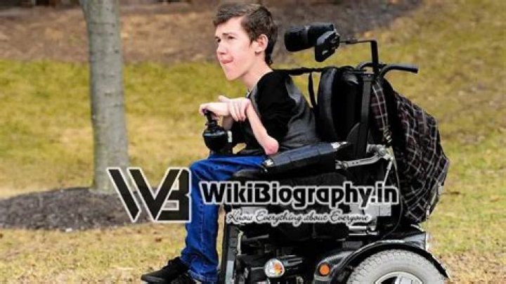 Shane Burcaw - Bio, Age, Wiki, Facts and Family