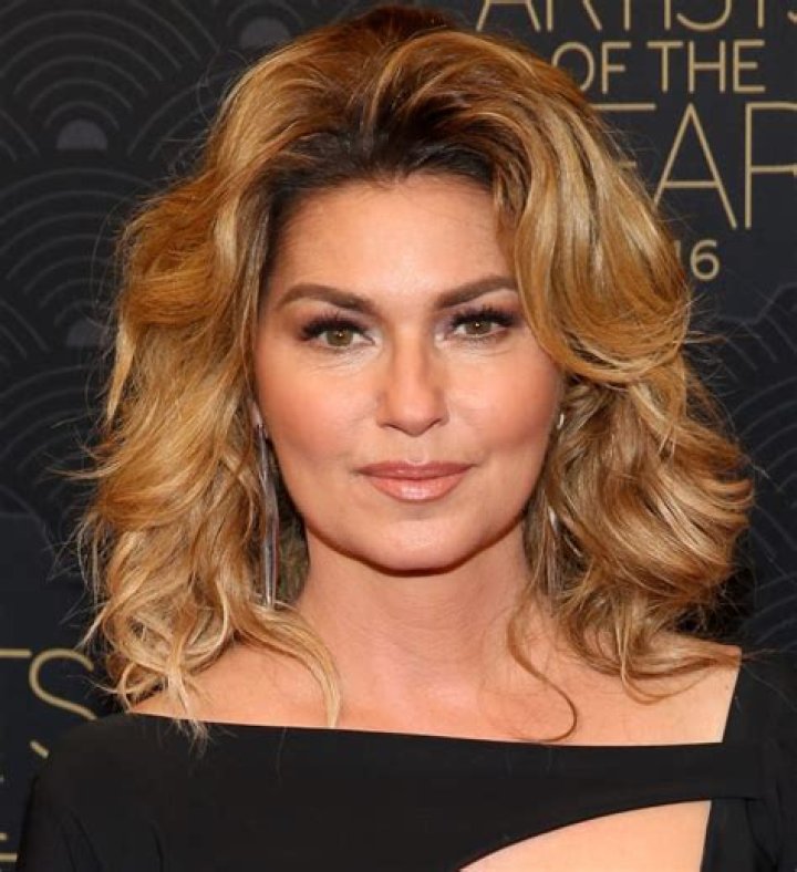 Shania Twain - Bio, Age, Wiki, Facts and Family