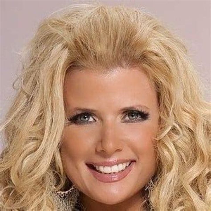 Shanika Lee - Bio, Age, Wiki, Facts and Family