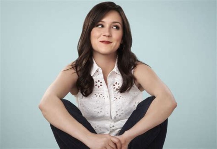Shannon Woodward - Bio, Age, Wiki, Facts and Family