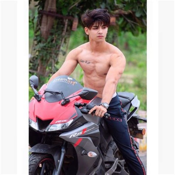 Sharik Pop - Bio, Age, Wiki, Facts and Family