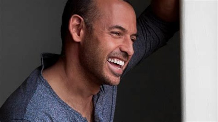 Shaun Majumder - Bio, Age, net worth, height, Wiki, Facts and Family