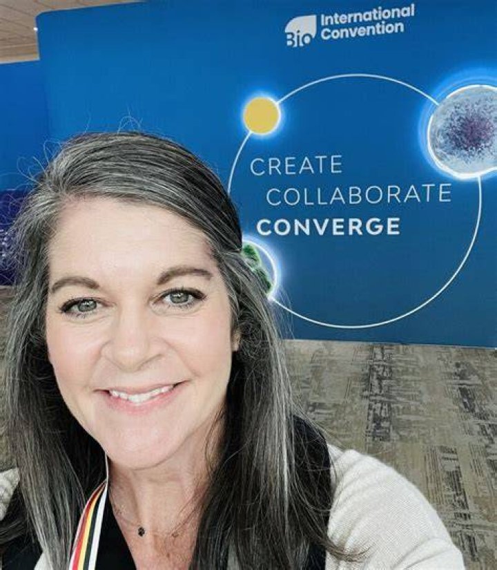 Shelly West - Bio, Age, Wiki, Facts and Family