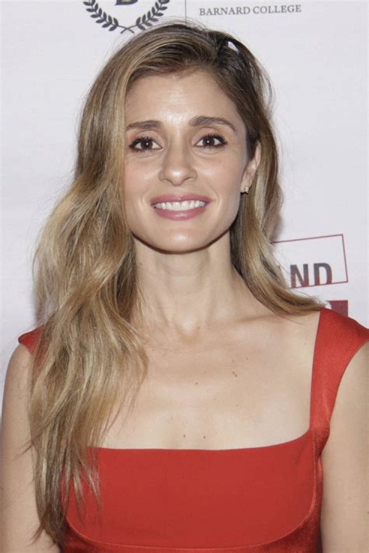Shiri Appleby - Bio, Age, Wiki, Facts and Family