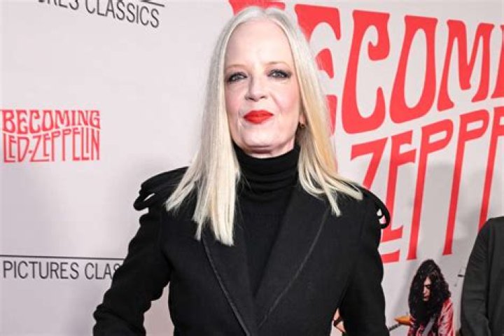 Shirley Manson - Bio, Age, net worth, height, Wiki, Facts and Family