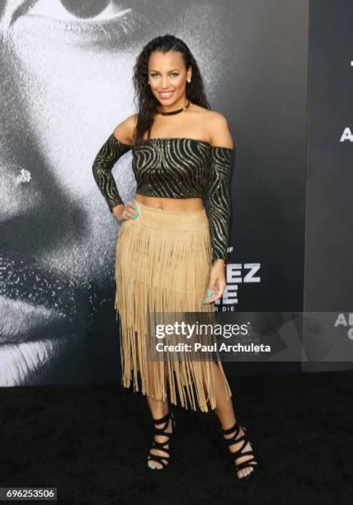 Shyona Royston - Bio, Age, Wiki, Facts and Family