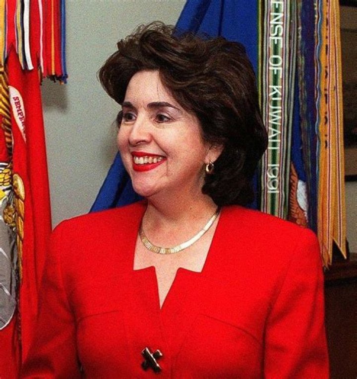 Sila Maria Calderon - Bio, Age, Wiki, Facts and Family