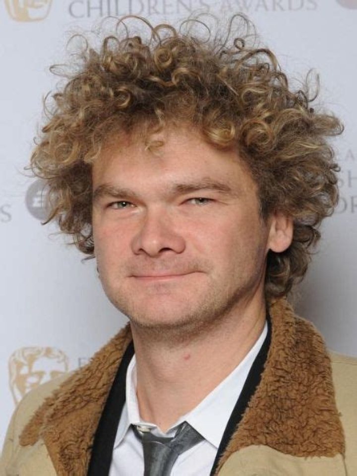 Simon Farnaby - Bio, Age, Wiki, Facts and Family