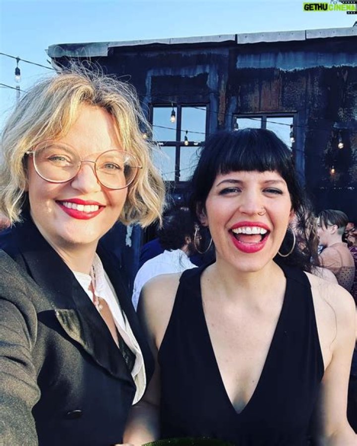 Siobhan Thompson (comedian) - Wikipedia, Age, Net Worth, Biography , Spotify, TikTok, Facebook, Facts and Family