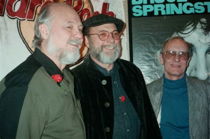 Sonny Curtis - Bio, Age, Wiki, Facts and Family
