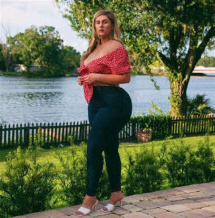 Sophie Hall - Bio, Age, Wiki, Facts and Family