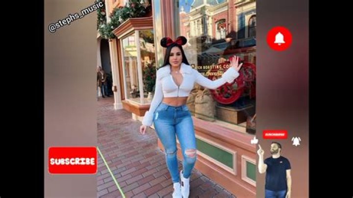 Stephanie Acevedo - Bio, Age, Wiki, Facts and Family