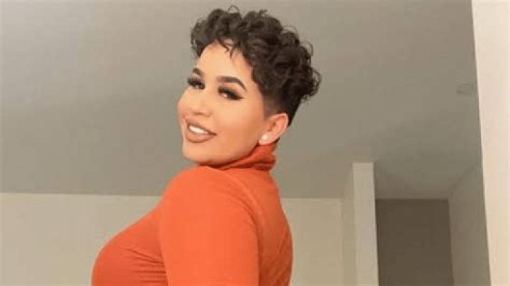 Stephanie Chavez - Bio, Age, Wiki, Facts and Family