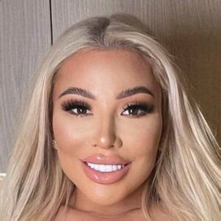 Stephanie Palomares : Age, Birthday, Wiki, Bio and Family...