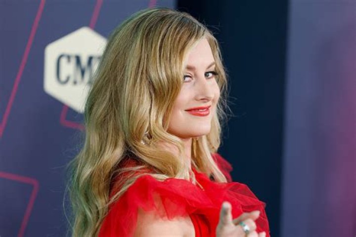 Stephanie Quayle - Bio, Age, Wiki, Facts and Family