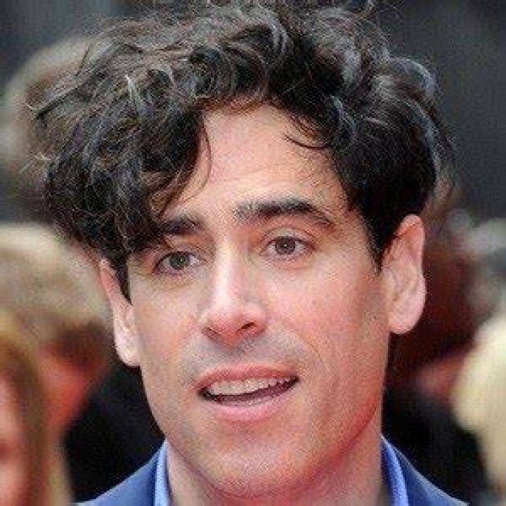 Stephen Mangan - Bio, Age, net worth, height, Wiki, Facts and Family