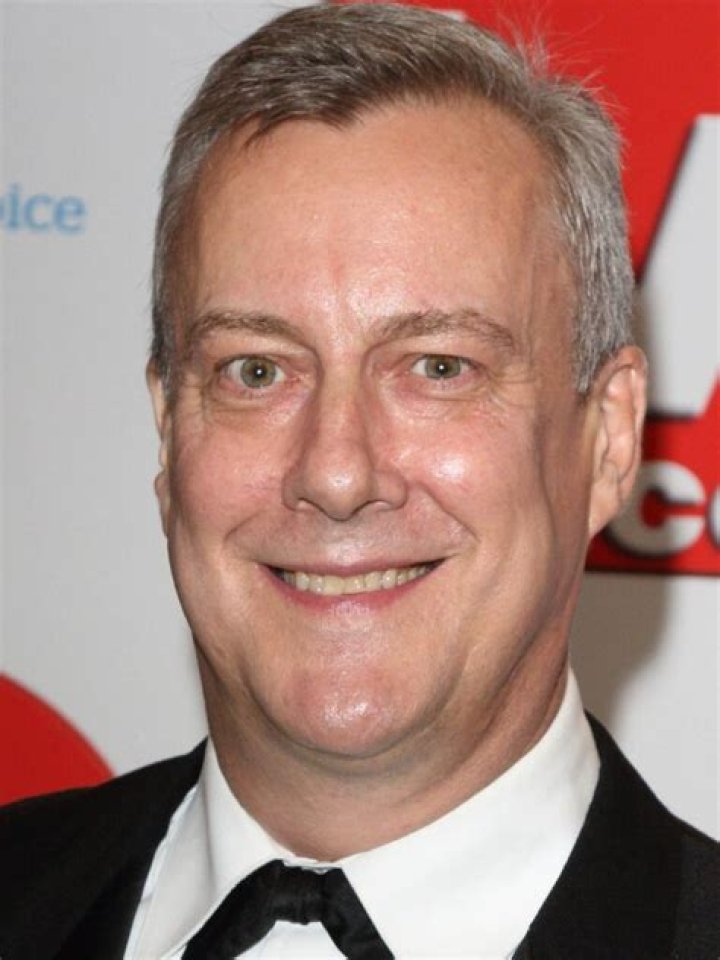 Stephen Tompkinson - Bio, Age, siblings, height, Wiki, Facts and Family