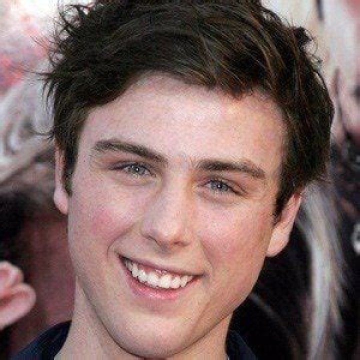 Sterling Beaumon - Bio, Age, weight, height, Wiki, Facts and Family