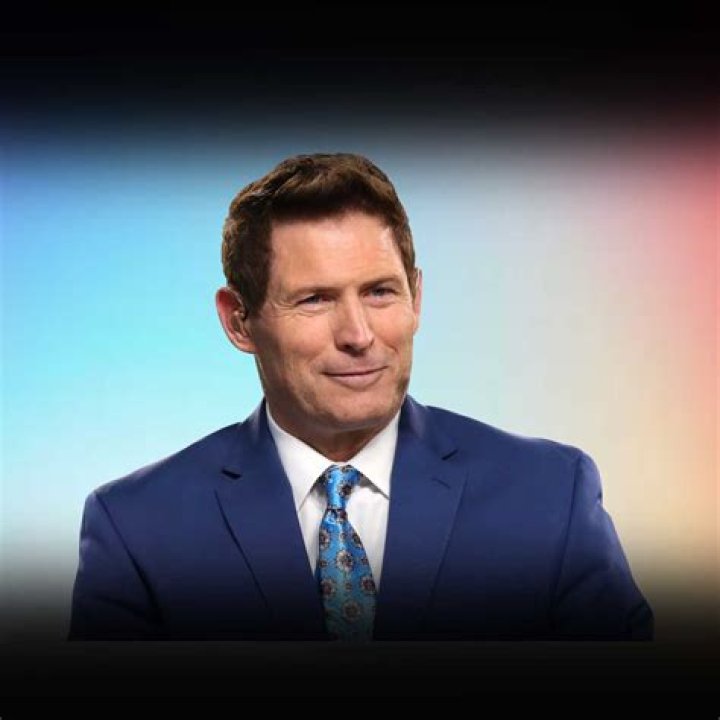 Steve Young - Bio, Age, net worth, height, Wiki, Facts and Family