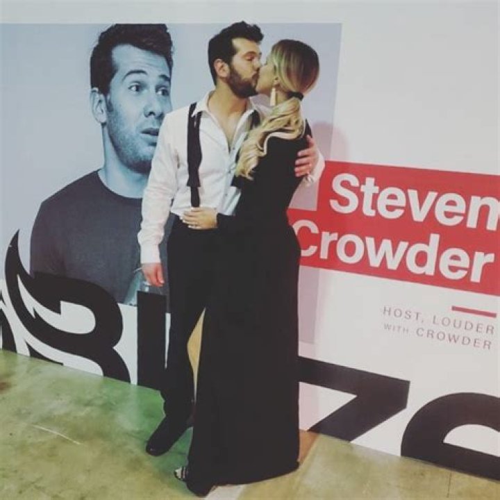 Steven Crowder - Bio, Age, net worth, height, Wiki, Facts and Family