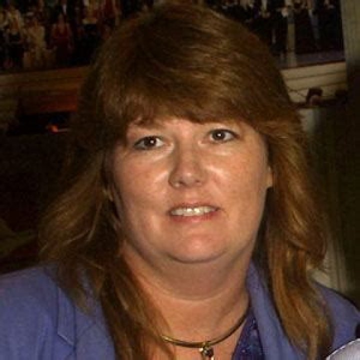 Suzanne Crough - Bio, Age, Wiki, Facts and Family