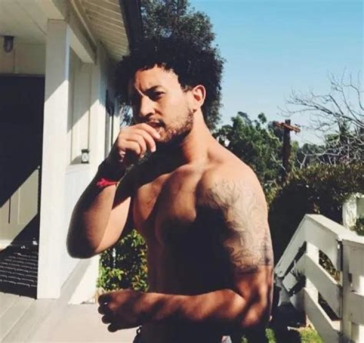 Tahj Mowry - Bio, Age, net worth, siblings, height, Wiki, Facts and Family