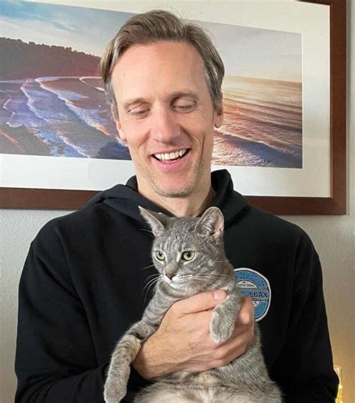 Teddy Sears - Bio, Age, height, Wiki, Facts and Family