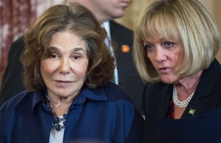 Teresa Heinz - Bio, Age, Wiki, Facts and Family