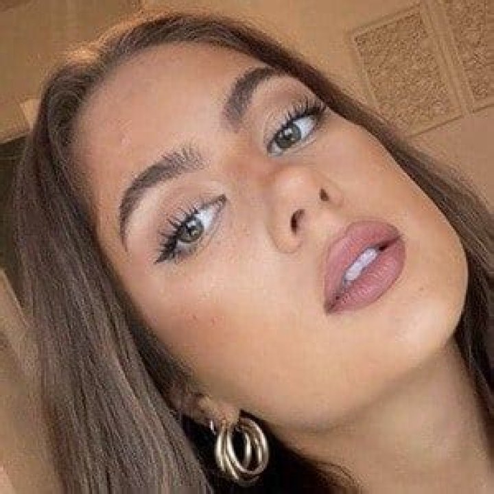 Tia Leoni Zanetti - Bio, Age, Wiki, Facts and Family