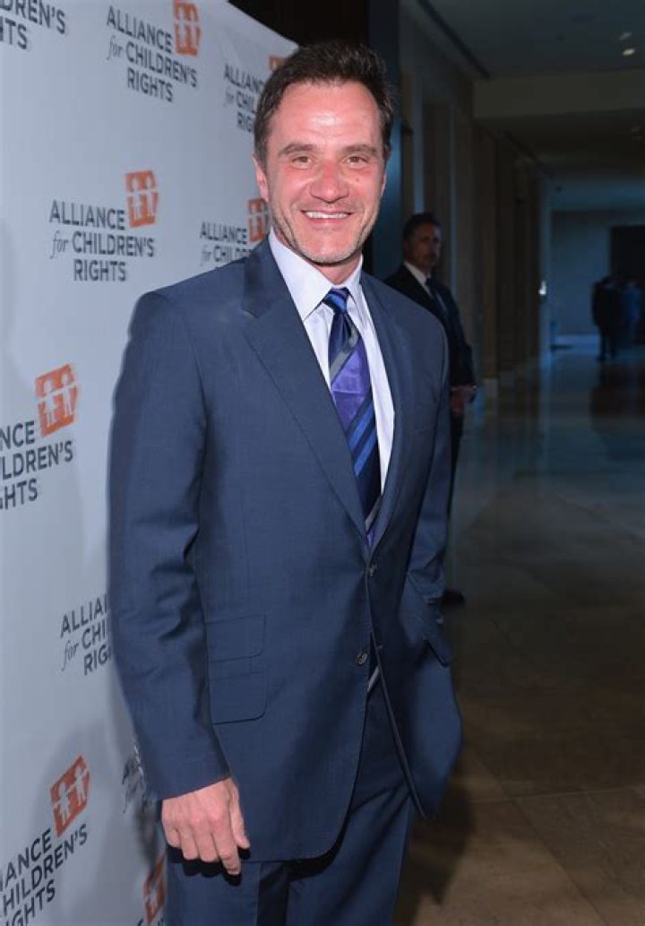 Tim DeKay - Bio, Age, net worth, height, Wiki, Facts and Family