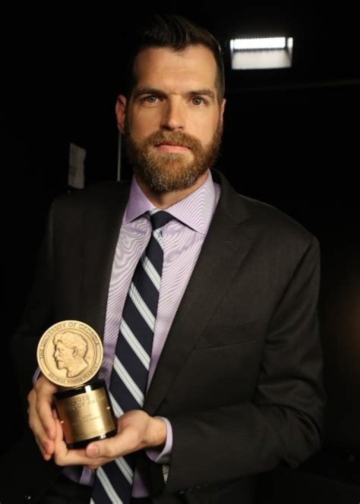 Timothy Simons - Bio, Age, siblings, height, Wiki, Facts and Family