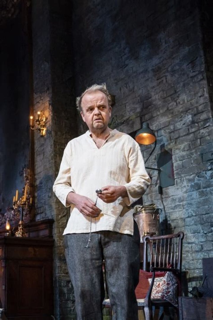 Toby Jones - Bio, Age, siblings, height, weight, Wiki, Facts and Family