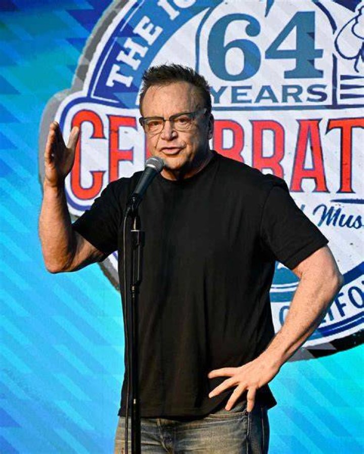 Tom Arnold - Bio, Age, net worth, siblings, height, Wiki, Facts and Family