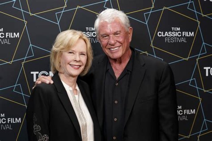 Tom Berenger - Bio, Age, net worth, height, Wiki, Facts and Family