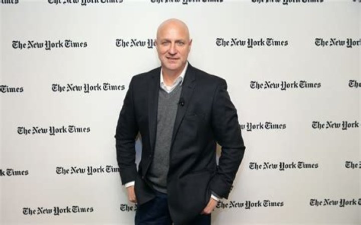 Tom Colicchio - Bio, Age, net worth, height, weight, Wiki, Facts and Family