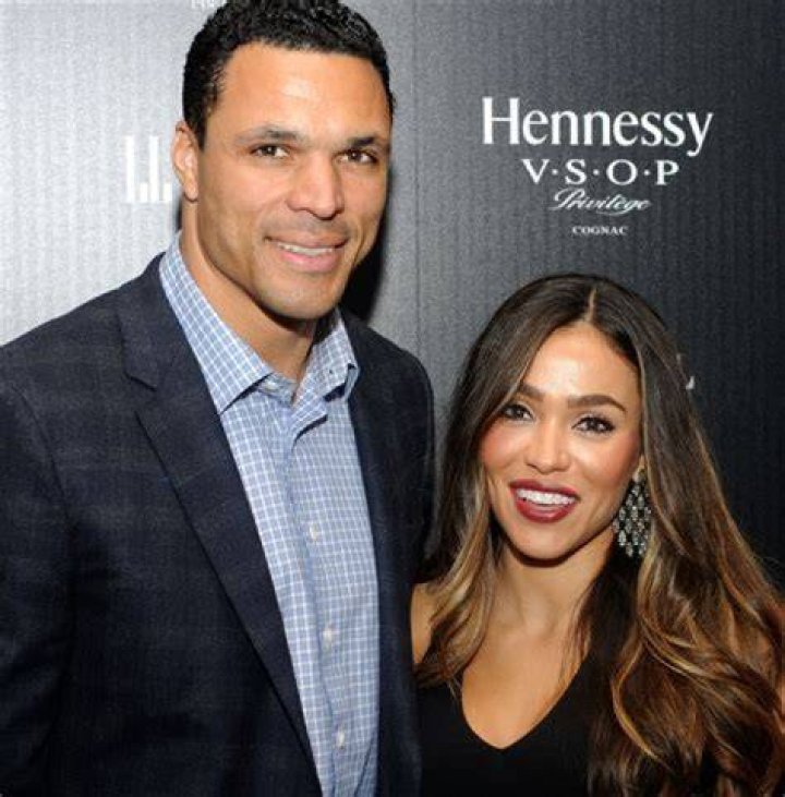 Tony Gonzalez - Bio, Age, net worth, height, Wiki, Facts and Family
