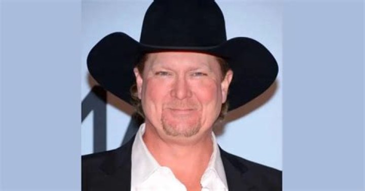Tracy Lawrence - Bio, Age, net worth, Wiki, Facts and Family