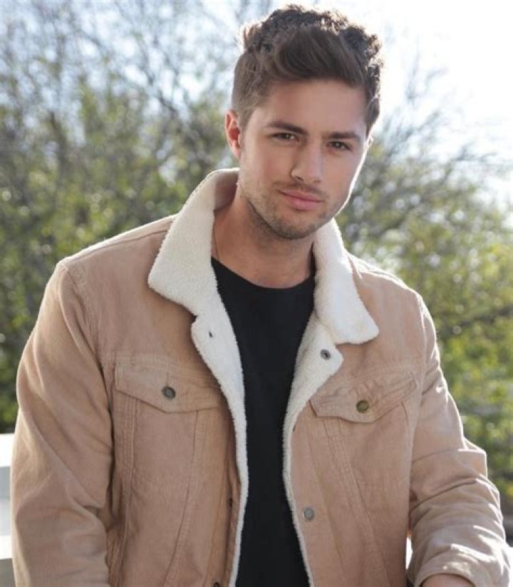 Travis Burns - Bio, Age, Wiki, Facts and Family