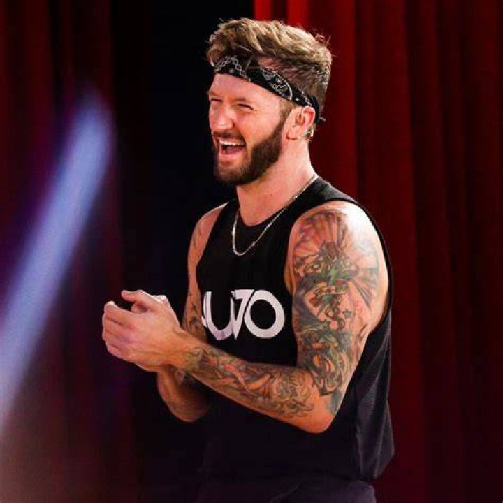 Travis Wall - Bio, Age, siblings, weight, height, Wiki, Facts and Family