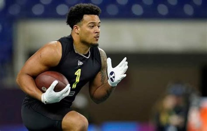 Tyler Allgeier: Football Player Detailed Bio, Age, Birthday, & Height Insights and more