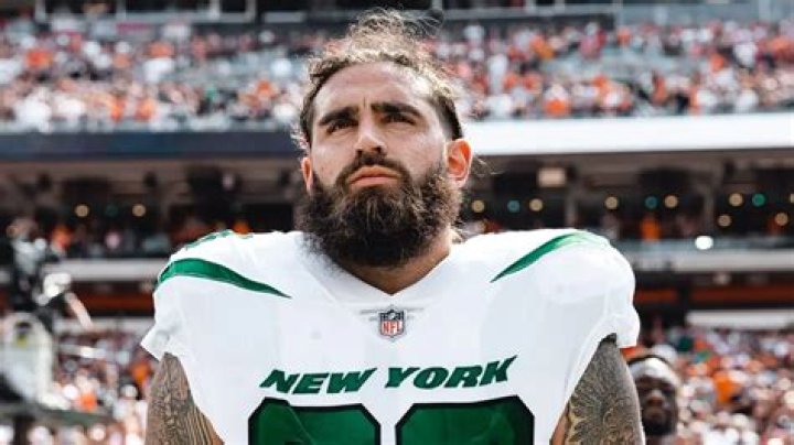 Tyler Conklin: Football Player Detailed Bio, Age, Birthday, & Height Insights and more